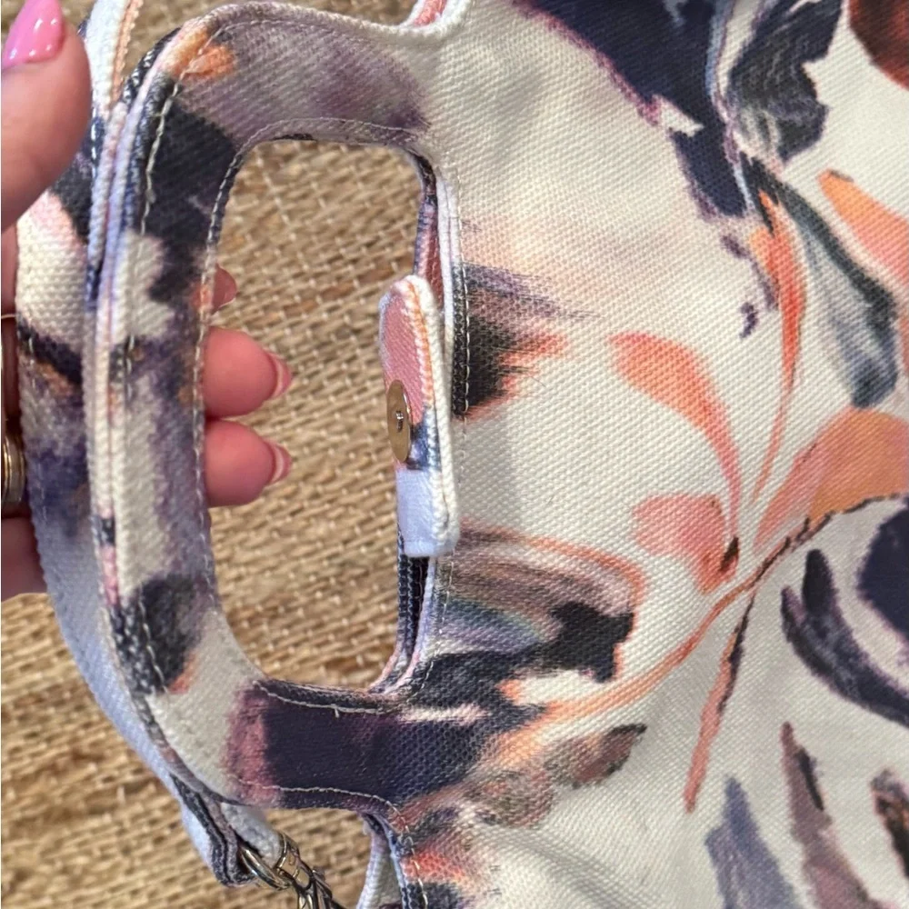Vince Camuto Cream and Black Tote Bag with Sophisticated Design